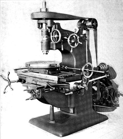Fig. 9, Heavy Vertical Spindle Milling Machine with Rotary Table